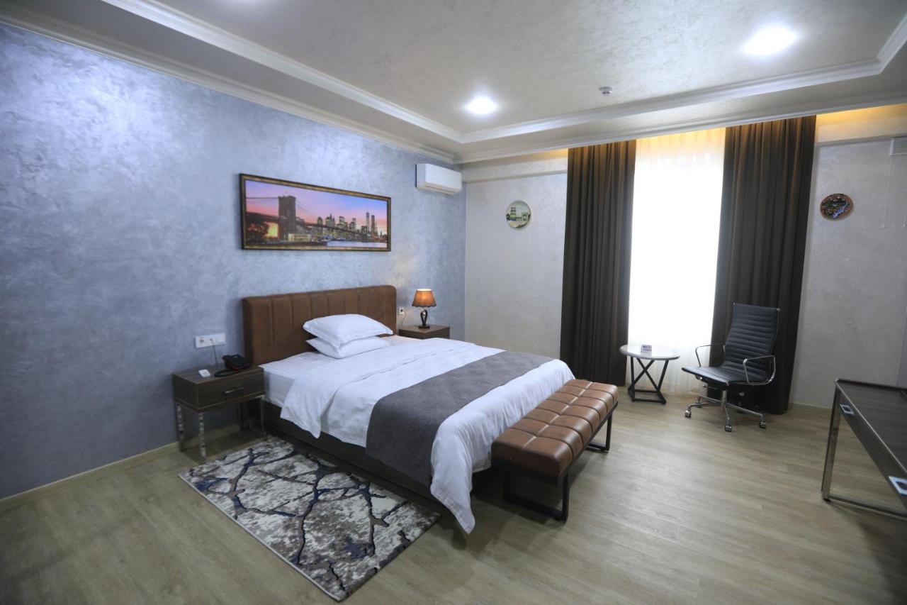 Chlnor Hotel Andijon Zewnętrze zdjęcie
