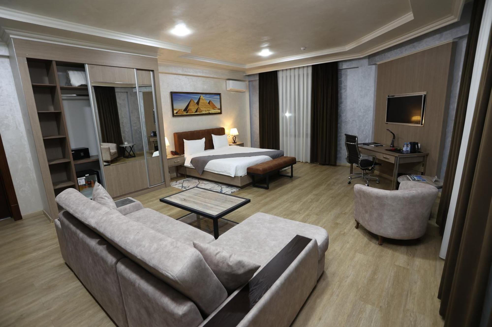 Chlnor Hotel Andijon Zewnętrze zdjęcie